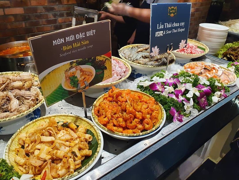 Sen Tây Hồ: Thưởng thức buffet 'đẳng cấp' giữa lòng Hà Nội - Digifood