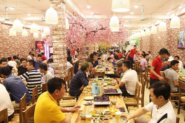 Tổng hợp top 8 nhà hàng xem bóng đá lý tưởng tại Hà Nội