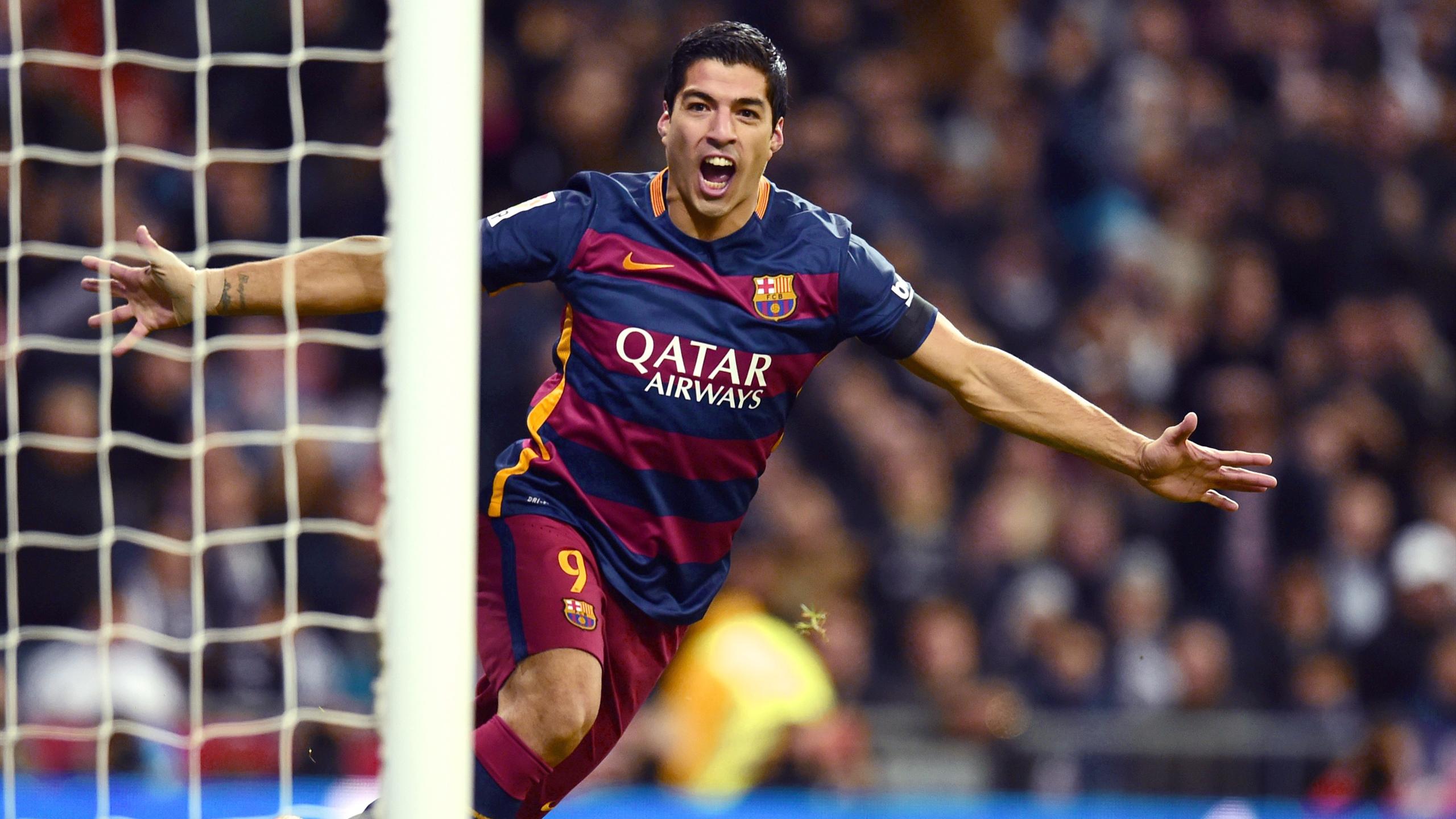 Luis Suarez inspires Barcelona to crushing Clasico win at Real Madrid - Eurosport