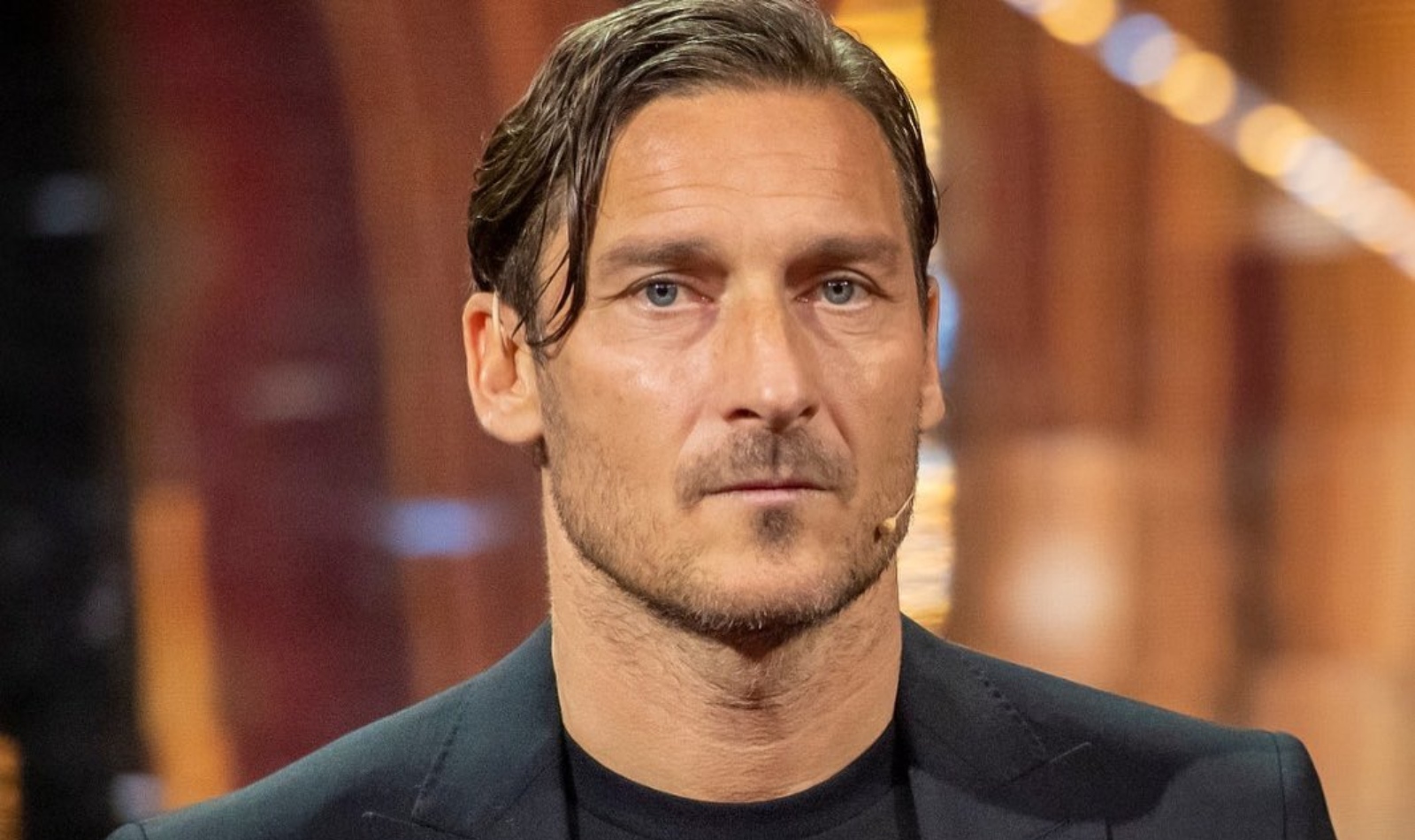 Francesco Totti is back on social media: is the message for Ilary?